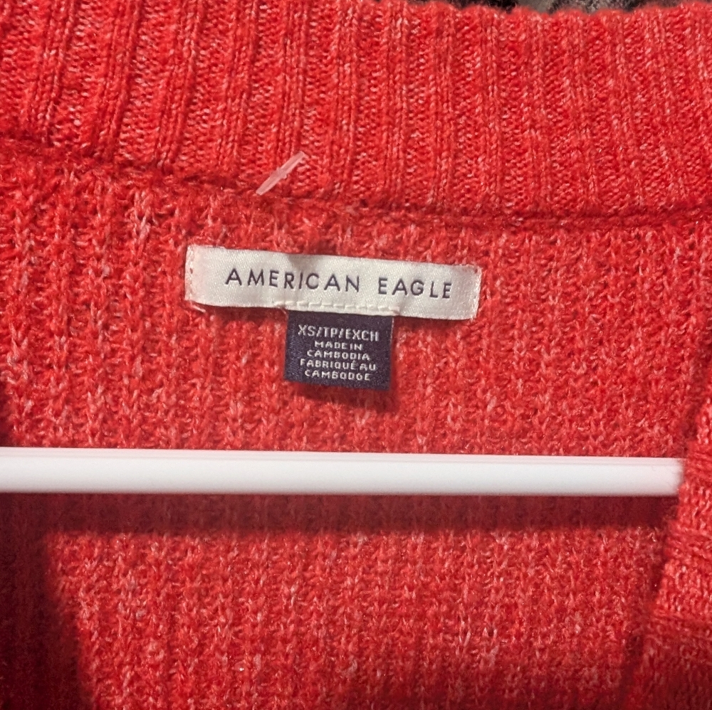 Bundle Sweatshirt - Picture 9 of 9